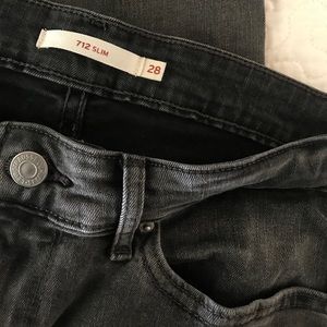 Levi 712 Slim Jeans